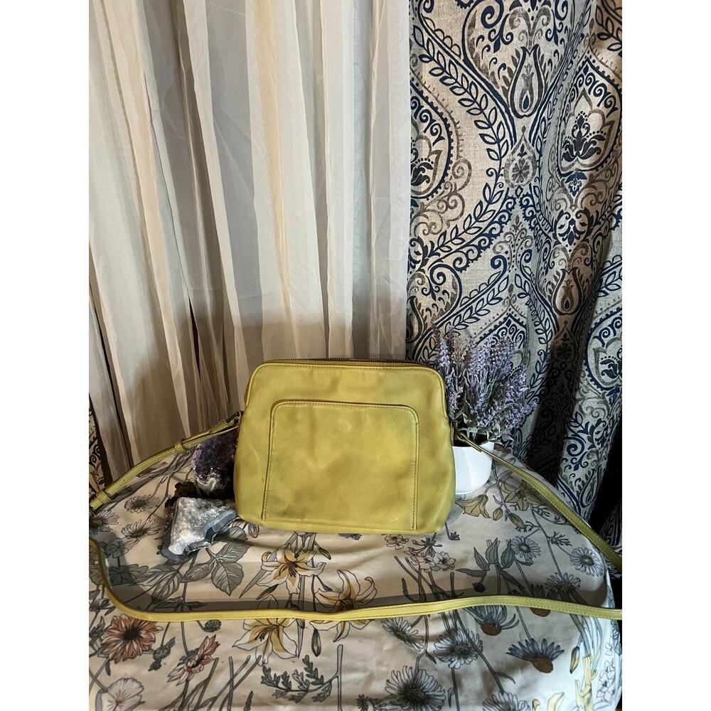 Universal Thread Women's Olive Green Crossbody Bag Adjustable Shoulder Strap